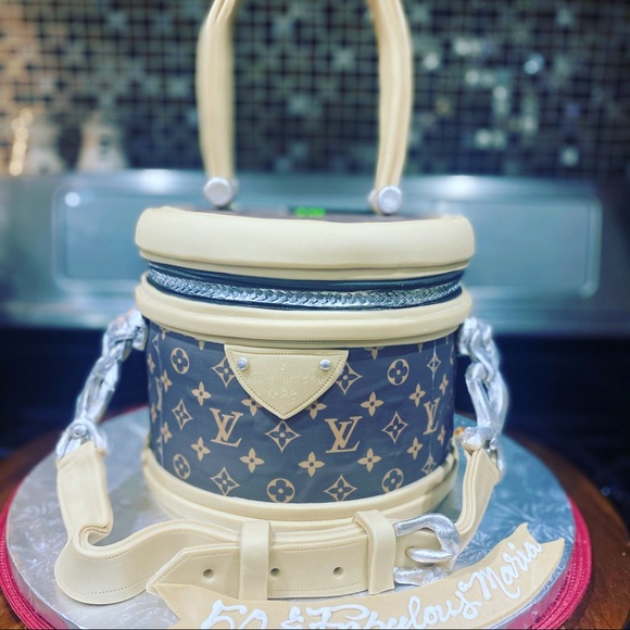 Meet your Posher, Maria - Picture 1 of 1